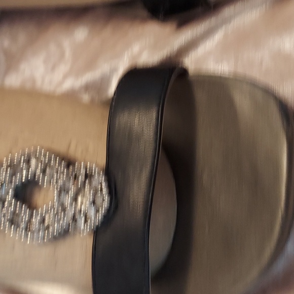 Women's shoes - Picture 3 of 6